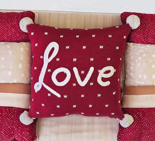 Love Pillow, 10"